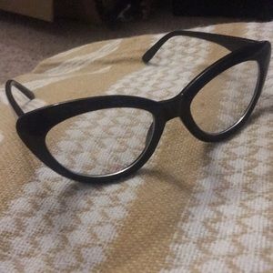 Nonprescription black cat eye glasses